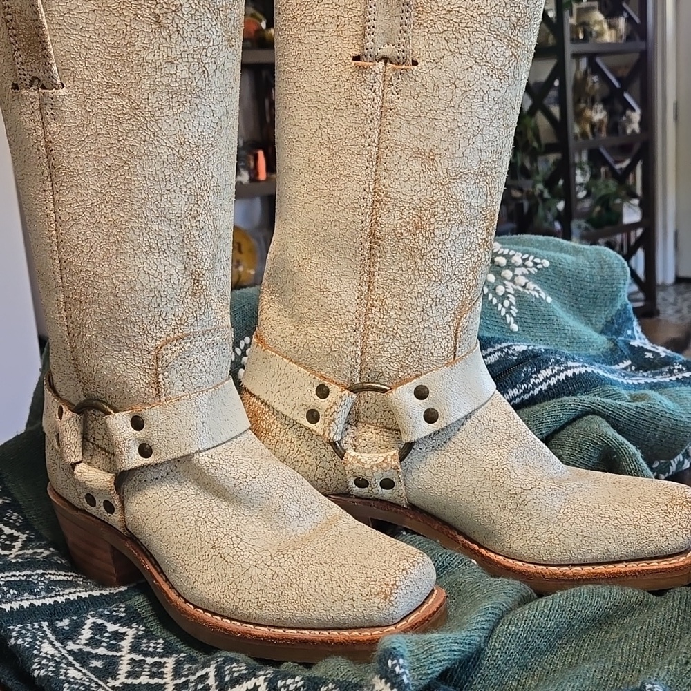 Frye 12 R Crackle White Cream Leather Harness Boots Excellent Unique Size 6